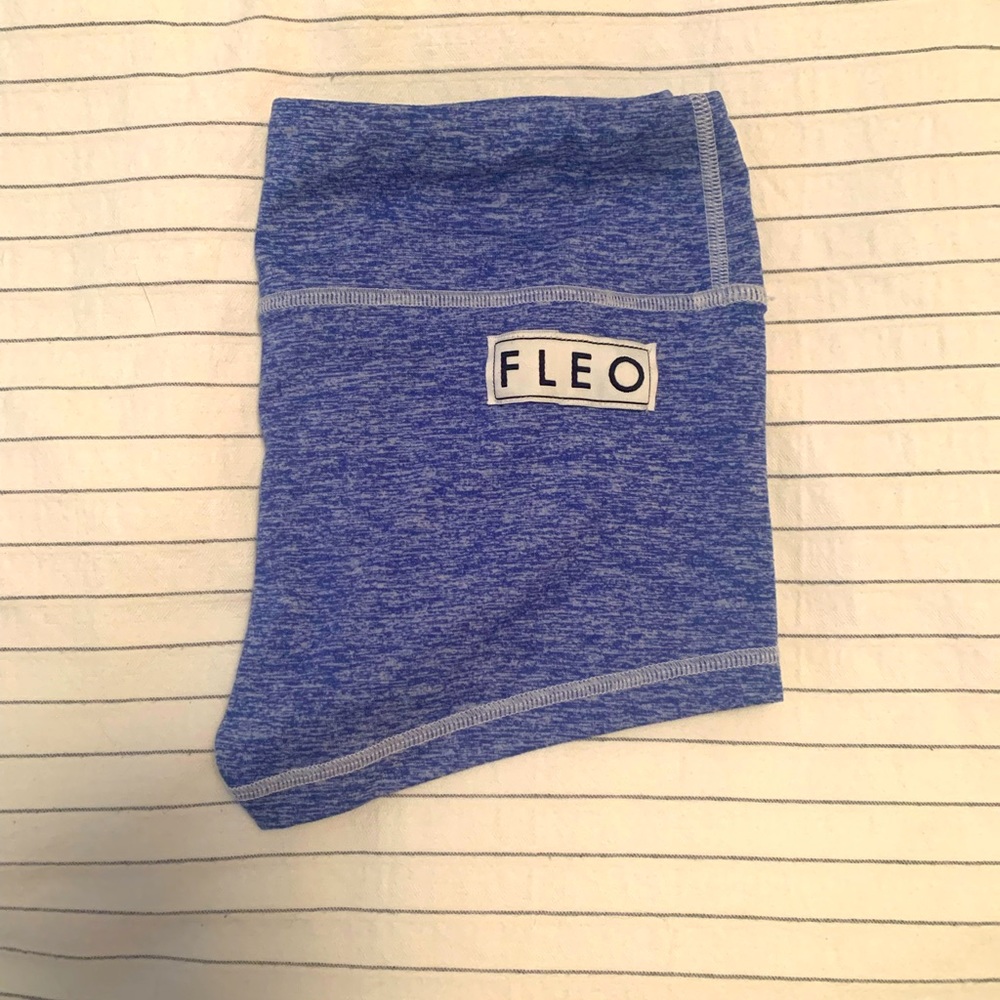 Ninja fabric. Single lined. Excellent condition.